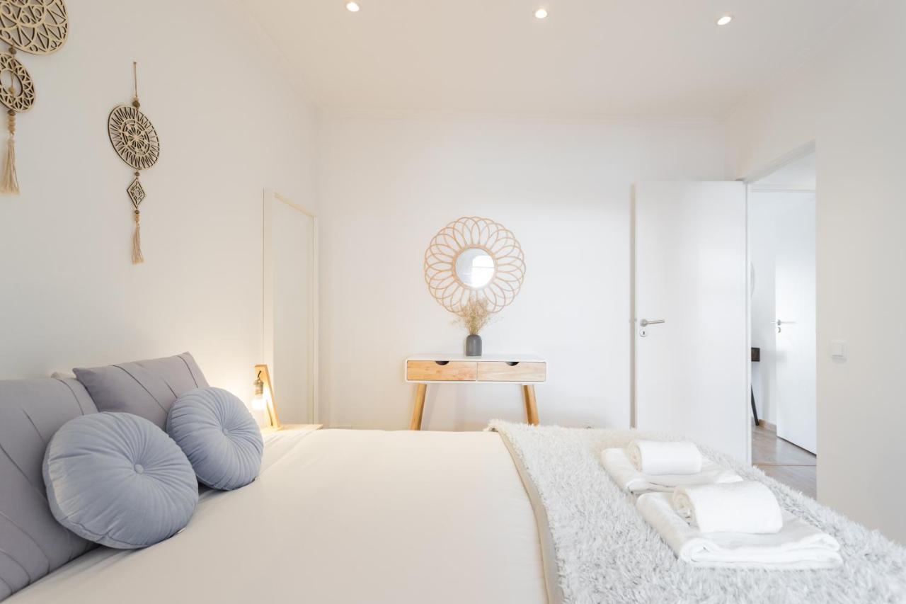 Rato Cozy 3Br W/Balcony - By Lu Holidays Apartment Lisbon Exterior photo